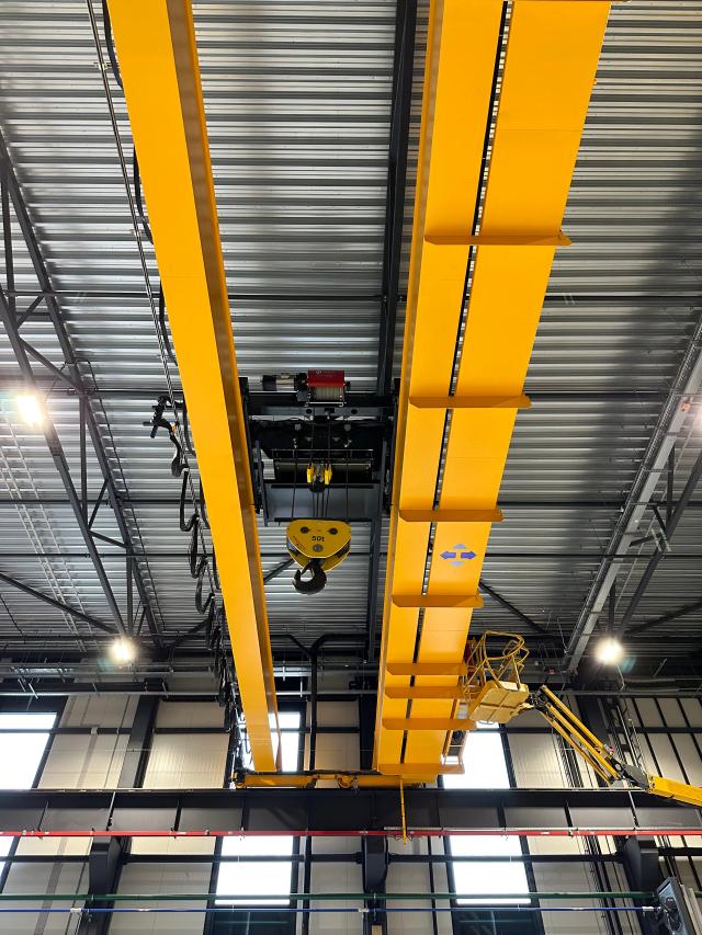 Сданы 2 мостовых крана для завода «Энкор» - производителя высокотехнологичного электротехнического оборудования