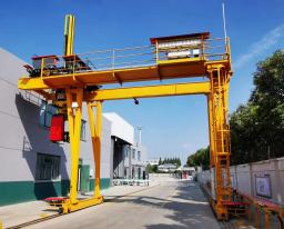 Козловой двухбалочный кран 200 тонн