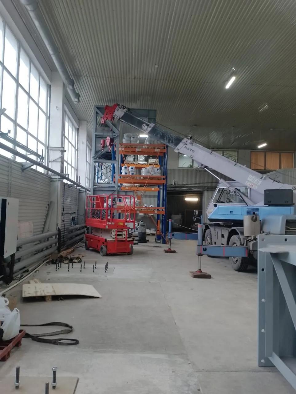 Оптимизация производства DKC: внедрение компактного настенного консольного крана